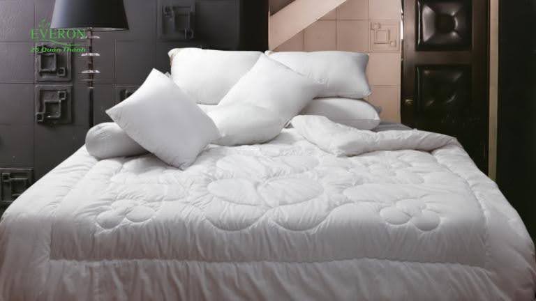 Lựa chọn ruột chăn phù hợp ảnh hưởng rất lớn tới chất lượng giấc ngủ